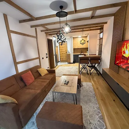 アパート Alpine Noir 2 *